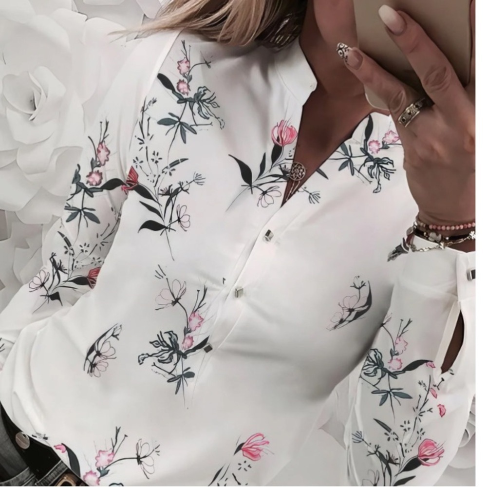 Flower V Neck Popover Blouse Long Sleeve Size L